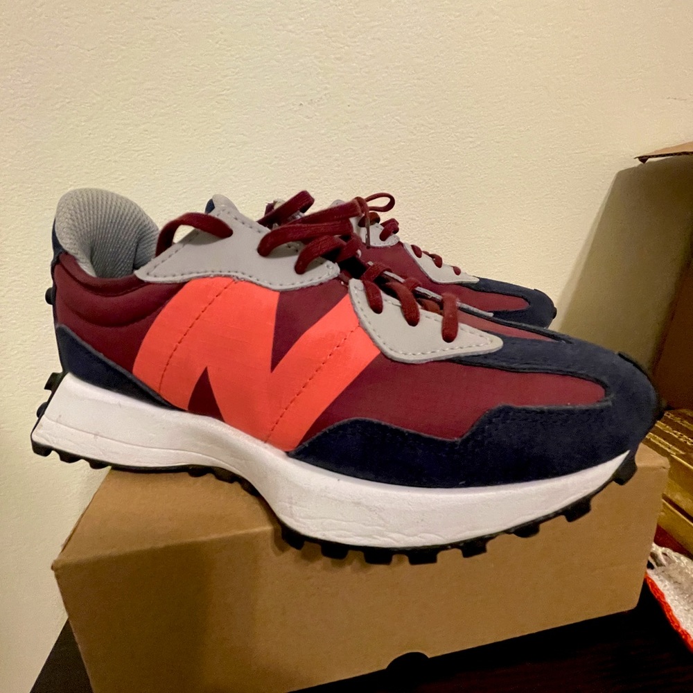 New balance x figs 327